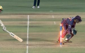 Read more about the article Dhoni Performs Magical Stumping Again! Watch the Video of How He Got Narine Out!