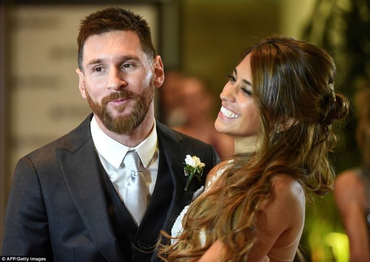 Lionel Messi Gets Married to His Childhood GF and Love of his life ...